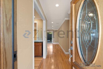 869 San Lucas Ave in Mountain View, CA - Building Photo - Building Photo