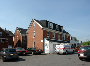 3712 Bladensburg Rd in Brentwood, MD - Foto de edificio - Building Photo