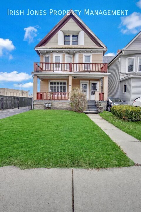 189 Cazenovia St in Buffalo, NY - Building Photo
