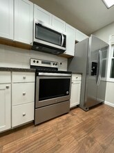 2350 S Henderson St in Bloomington, IN - Building Photo - Building Photo