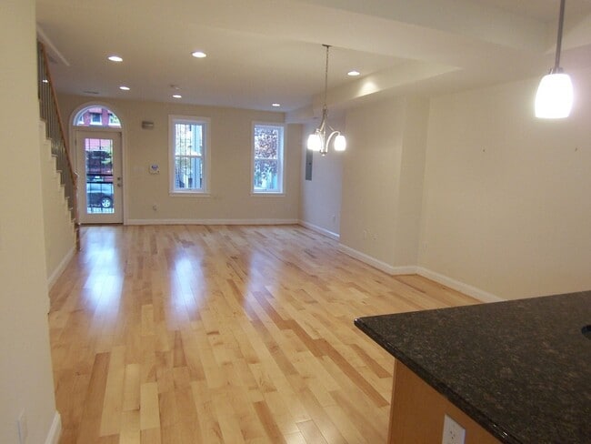 1116 8th St NE in Washington, DC - Building Photo - Building Photo