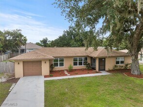1346 Beacon Dr in Port Charlotte, FL - Building Photo - Building Photo