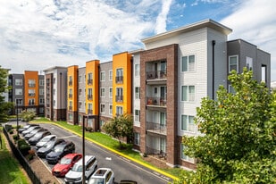 University Walk | Student Housing in Knoxville, TN - Building Photo