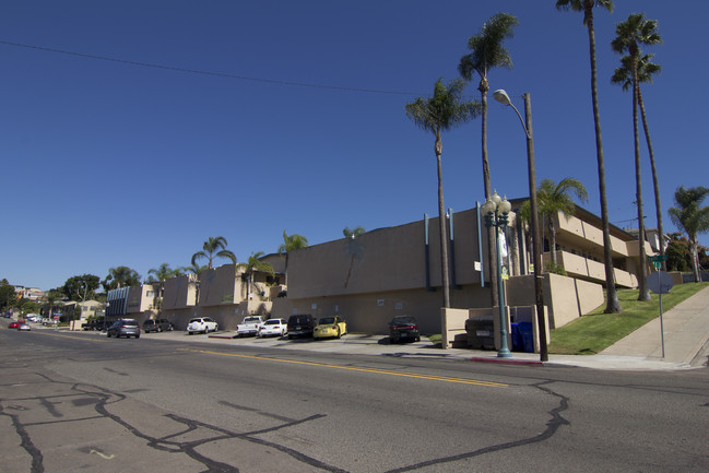 Palm Terrace Apartments in San Diego, CA - Building Photo - Building Photo