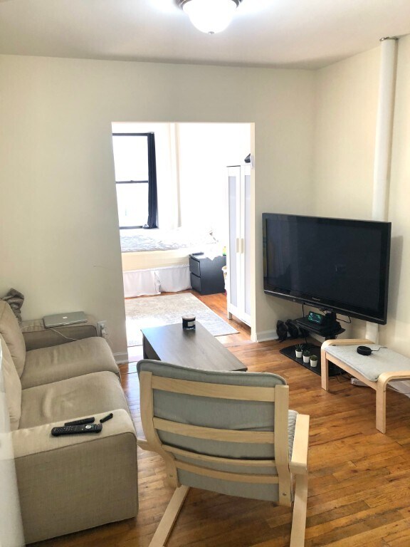 103 E 2nd St-Unit -9 in New York, NY - Building Photo - Building Photo