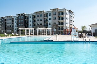 Avenue Grand in Nottingham, MD - Building Photo