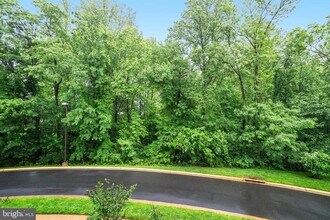 2230 George C Marshall Dr in Falls Church, VA - Building Photo - Building Photo