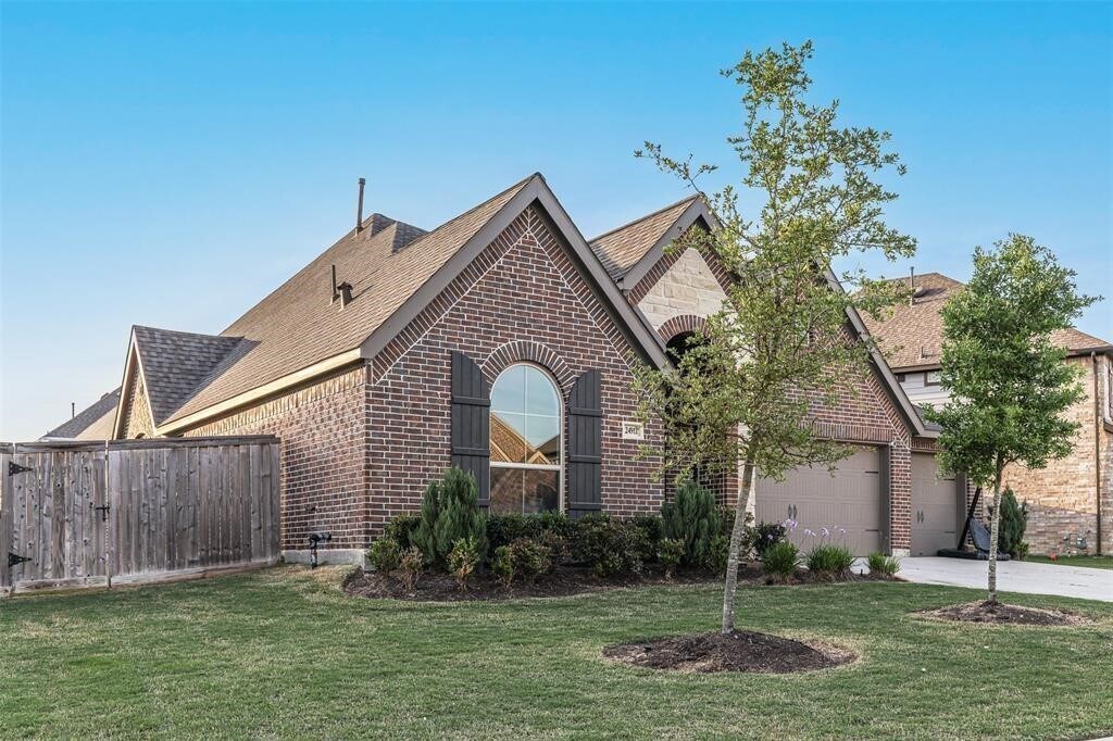 24911 Mountclair Hollow Ln in Tomball, TX - Building Photo