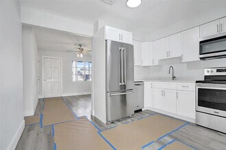 9456 SW 51st St in Cooper City, FL - Building Photo - Building Photo