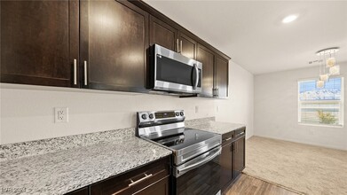 2649 Green Envy Ave, Unit 4309 in North Las Vegas, NV - Building Photo - Building Photo