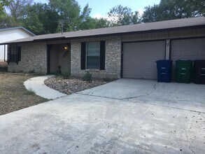 5538 Slattery in San Antonio, TX - Building Photo - Building Photo