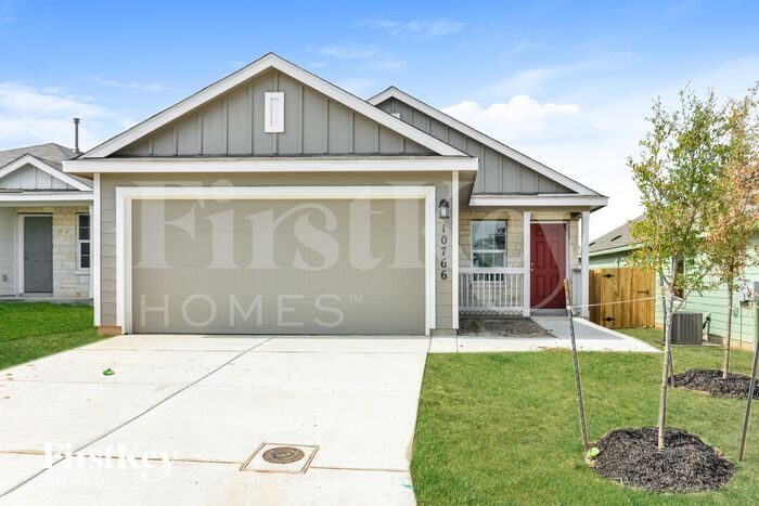 10766 Prusiner Dr in Converse, TX - Building Photo
