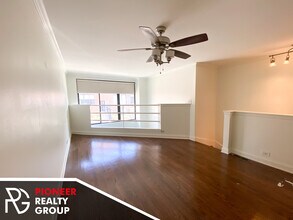 1014 W Grace St, Unit 944D-102 in Chicago, IL - Building Photo - Building Photo