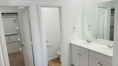 10029 Little Tree Ln in Fort Worth, TX - Building Photo - Building Photo