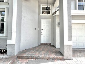 16515 Ruby Lake in Weston, FL - Building Photo - Building Photo