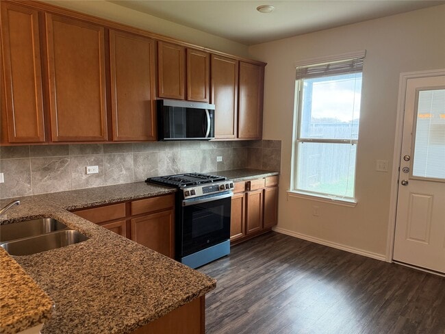 property at 15847 Smithland Dr