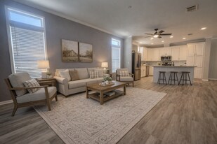 39248 US Hwy 19 N in Tarpon Springs, FL - Building Photo