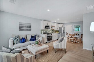 1528 Orange Grove Rd in Charleston, SC - Building Photo - Building Photo