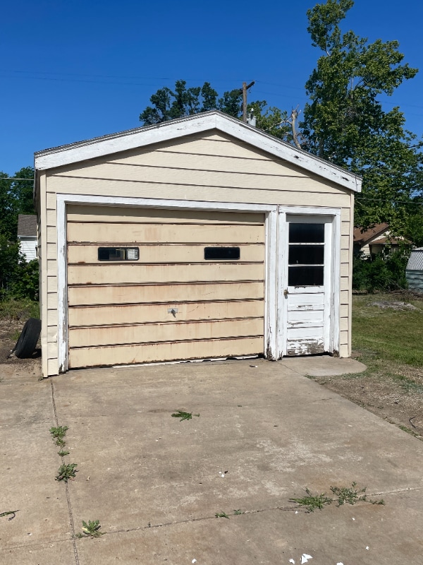 860 Custer St in Salina, KS - Building Photo - Building Photo