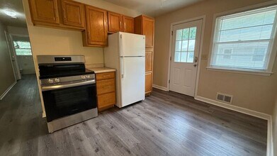 3951 Oregon Ave N in Minneapolis, MN - Building Photo - Building Photo