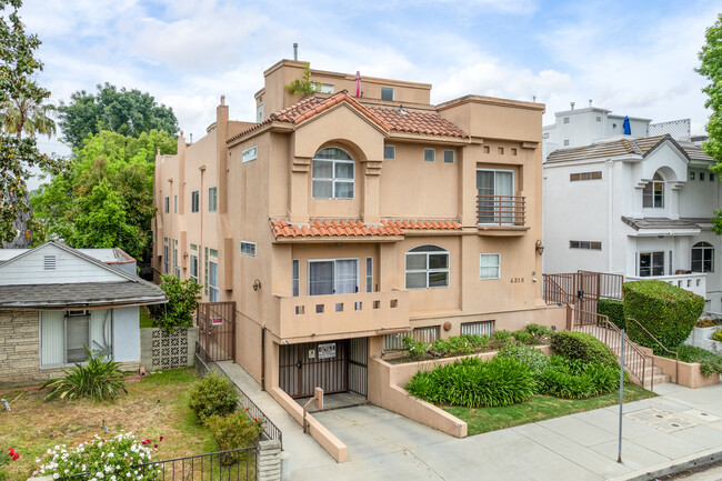 4310 Whitsett Ave in Studio City, CA - Building Photo - Building Photo