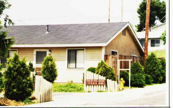 Old Stage Villas in Fallbrook, CA - Foto de edificio - Building Photo