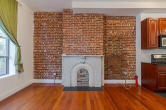 604 1/2 Grove St in Jersey City, NJ - Foto de edificio - Building Photo