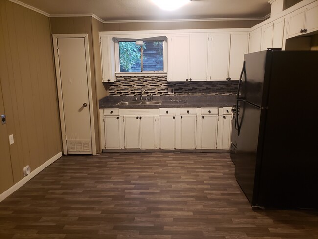 906 Pierson St in Warren, AR - Building Photo - Building Photo