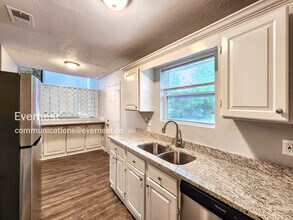 901 Shiloh Ridge Run NW in Kennesaw, GA - Foto de edificio - Building Photo