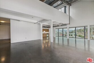 200 N San Fernando Rd in Los Angeles, CA - Building Photo - Building Photo