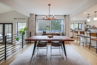 7005 Danwood Dr in Austin, TX - Building Photo - Building Photo