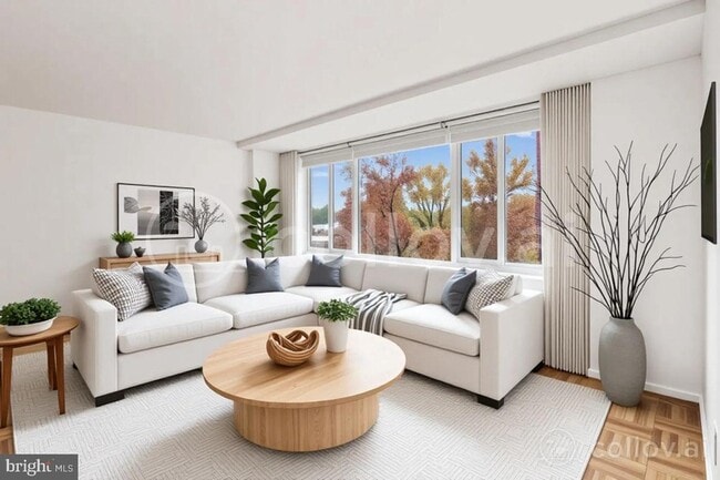 4000 Tunlaw Rd NW, Unit 619 in Washington, DC - Foto de edificio - Building Photo