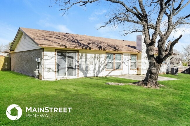 1031 Mercer Dr in San Antonio, TX - Foto de edificio - Building Photo