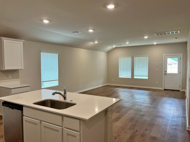 2921 Firefly Dr in Oklahoma City, OK - Building Photo - Building Photo