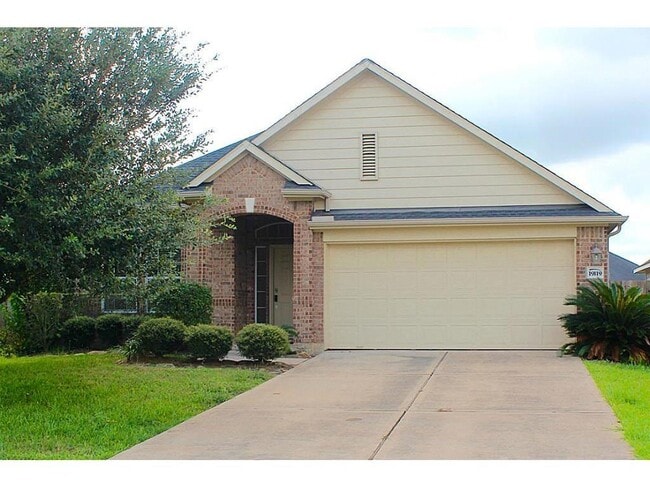 property at 19119 Canyon Ferry Ln