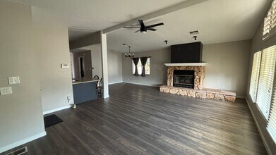 1625 Fig Tree Ct in Hemet, CA - Building Photo - Building Photo