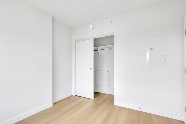 13725 George Jct in Surrey, BC - Building Photo - Building Photo