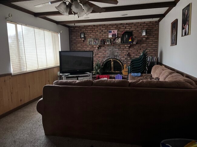 1 Harrogate Terrace in Pueblo, CO - Building Photo - Building Photo