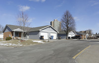 Teamster Manor in Minneapolis, MN - Foto de edificio - Building Photo