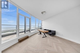 604-2240-2240 Lake Shore Blvd W in Toronto, ON - Building Photo - Building Photo