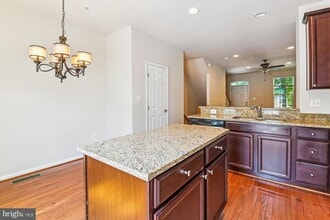 7226 Abbey Road in Elkridge, MD - Building Photo - Building Photo