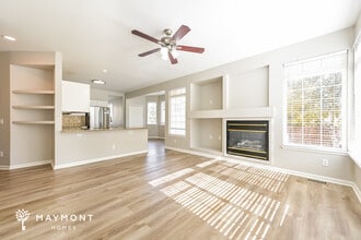 18839 E Belleview Pl in Centennial, CO - Foto de edificio - Building Photo