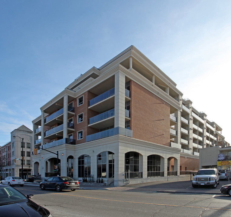 83 Woodbridge Ave in Vaughan, ON - Building Photo