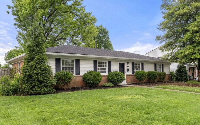2404 Silverbrook Ave in Louisville, KY - Building Photo - Building Photo