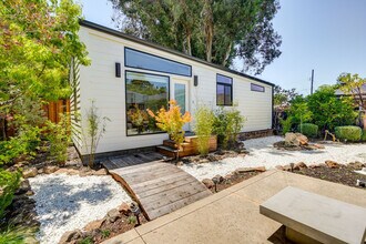 510 Iris St in Redwood City, CA - Foto de edificio - Building Photo