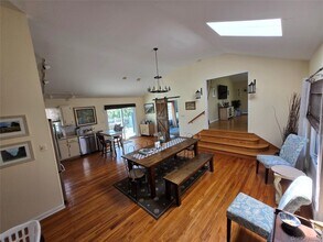 870 Noyack Rd in Southampton, NY - Building Photo - Building Photo