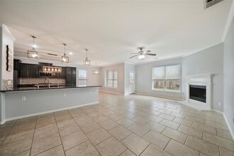 126 Deer Crossing Ct in Conroe, TX - Building Photo - Building Photo