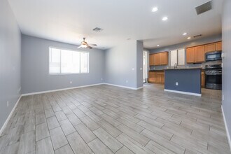 2262 W Night Air Ln in Tucson, AZ - Building Photo - Building Photo