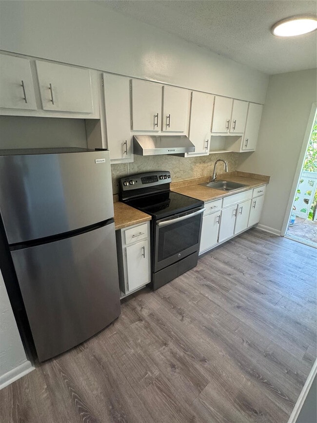 property at 612 NE 29th Dr