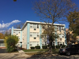 2740 W Pratt Blvd Apartments